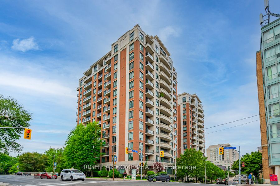 319 Merton Street 304