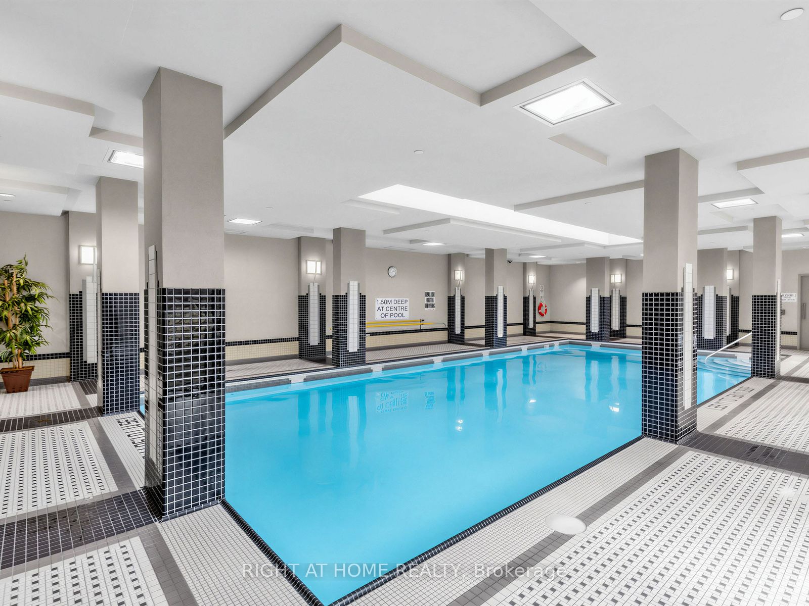 319 Merton Street 304