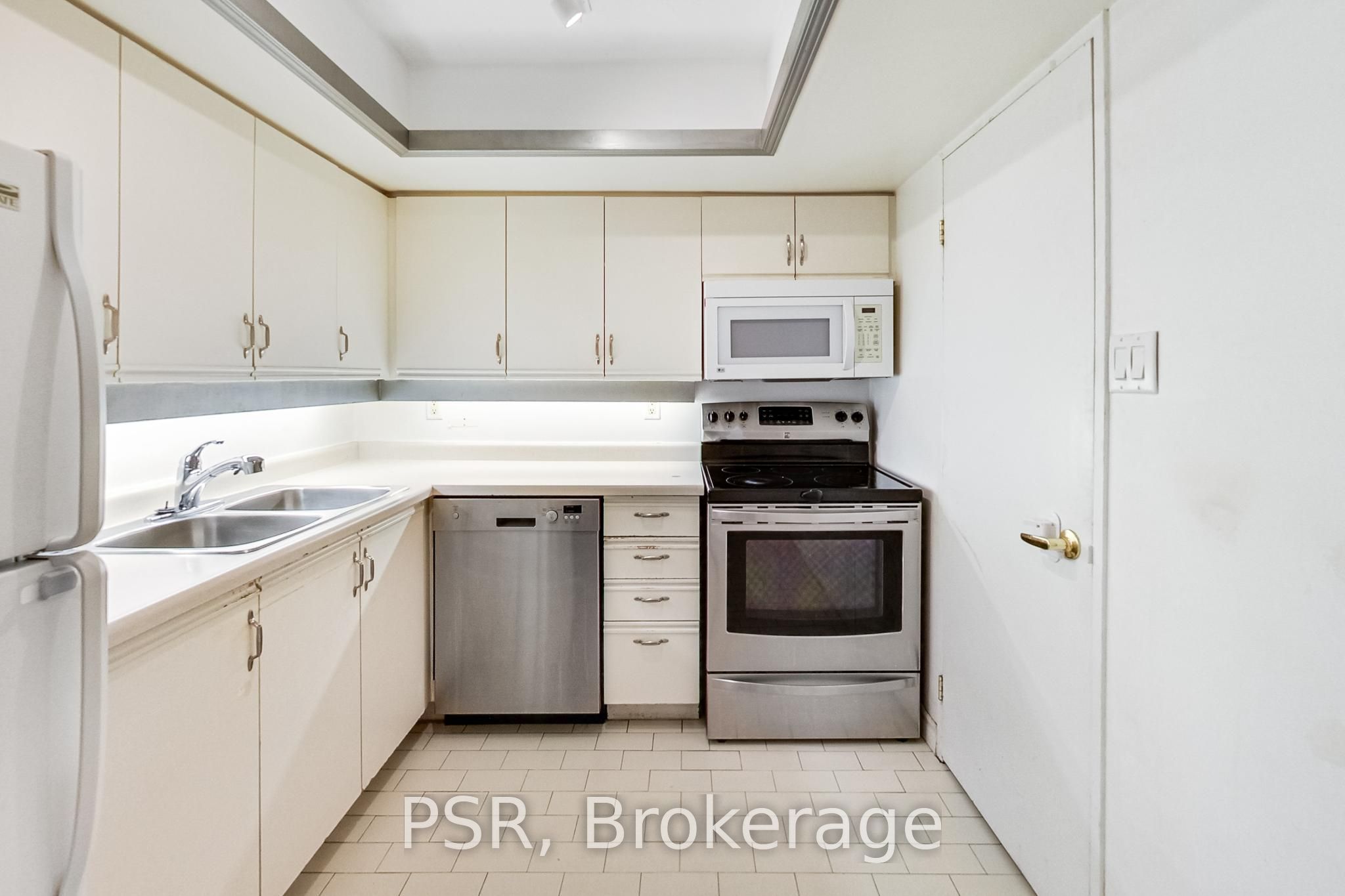 65 Scadding Avenue 510