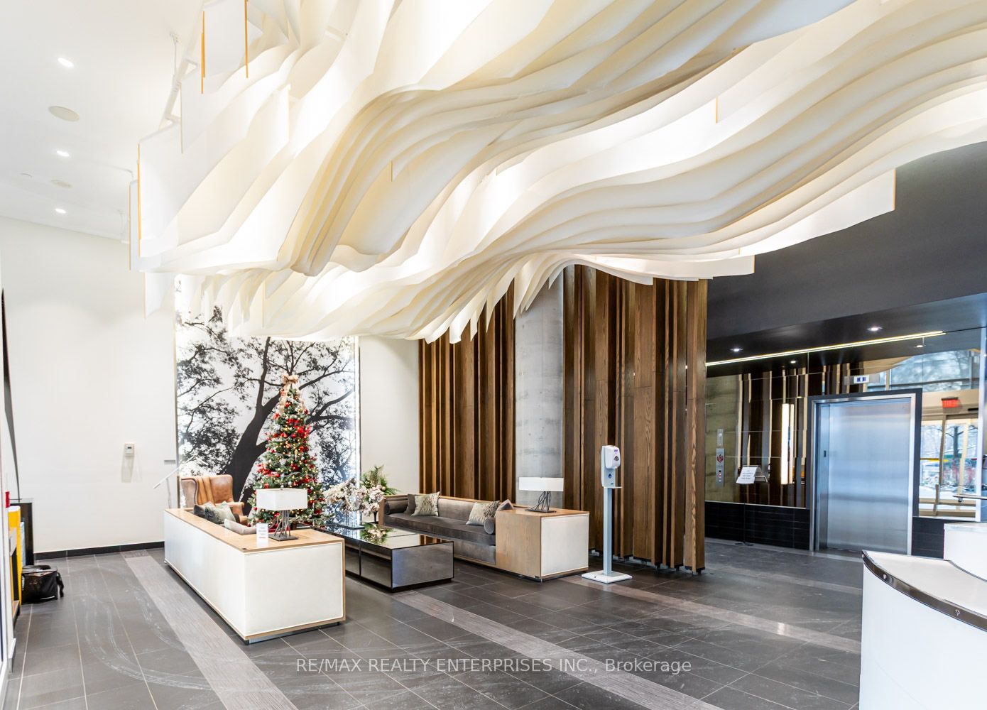 1830 Bloor Street W 431