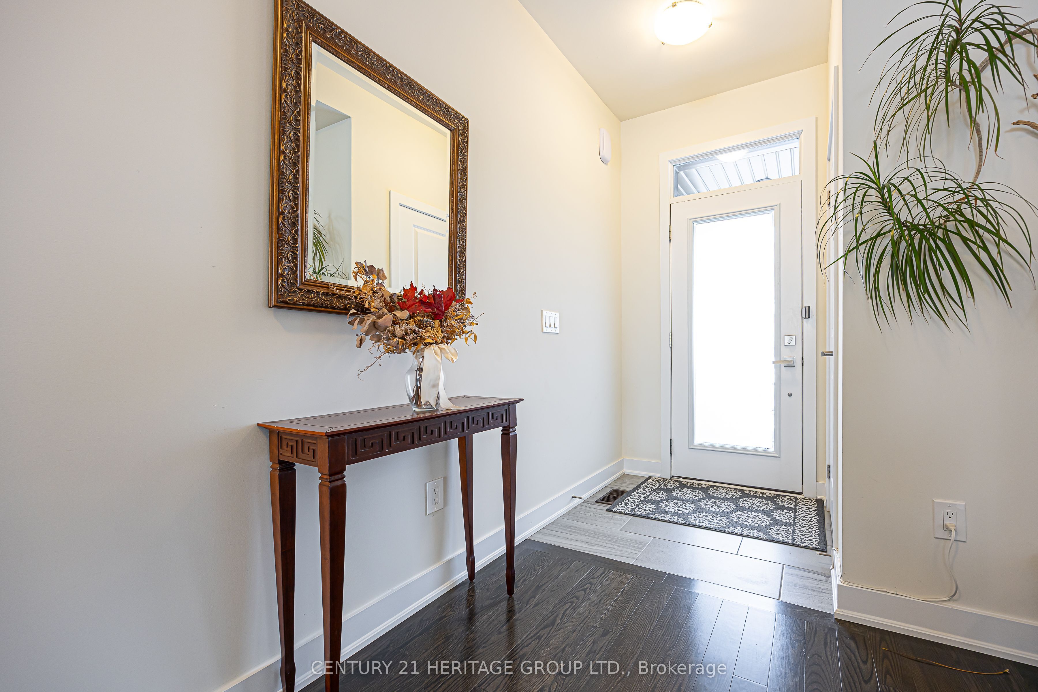 25 Helliwell Crescent