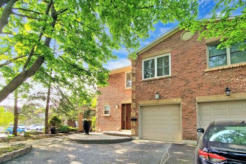 1 Sarah Jane Court Markham ON L3P 4A6
