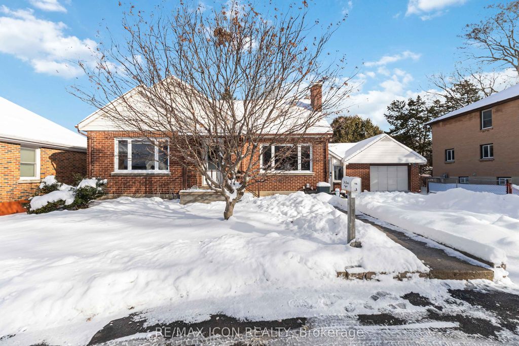 Photo of 178 Highbury Avenue Avenue N, London East, ON N5Z 2W7 (MLS # X12631594)