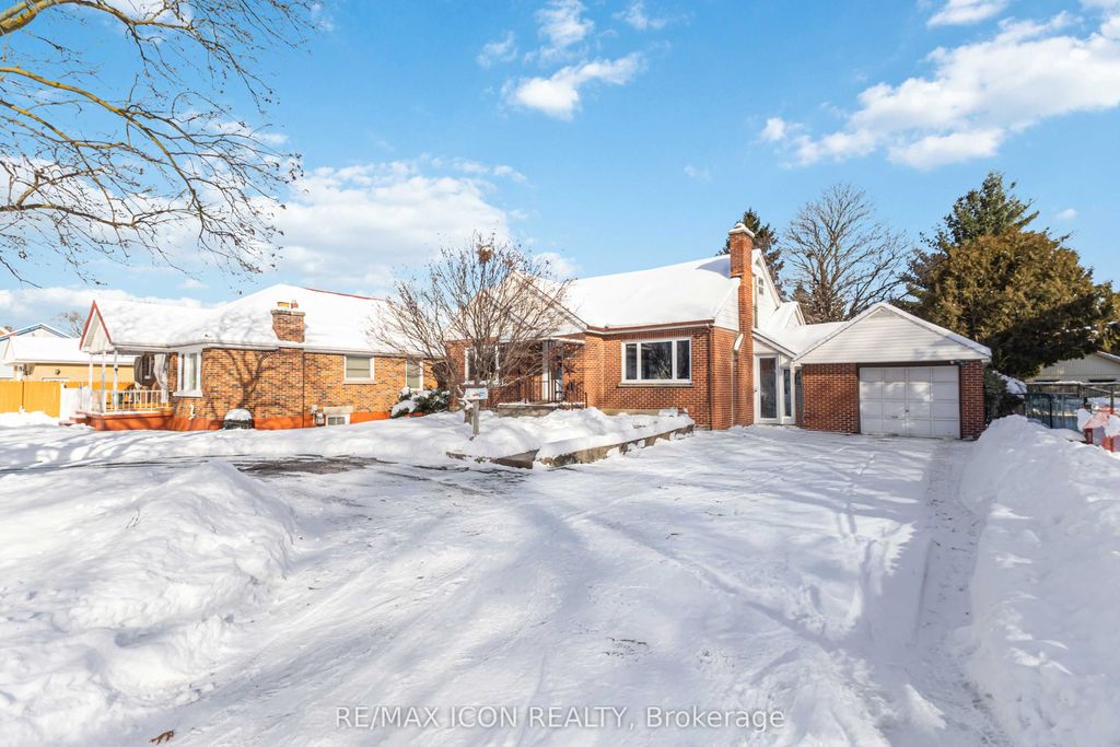 Photo of 178 Highbury Avenue Avenue N, London East, ON N5Z 2W7 (MLS # X12631594)