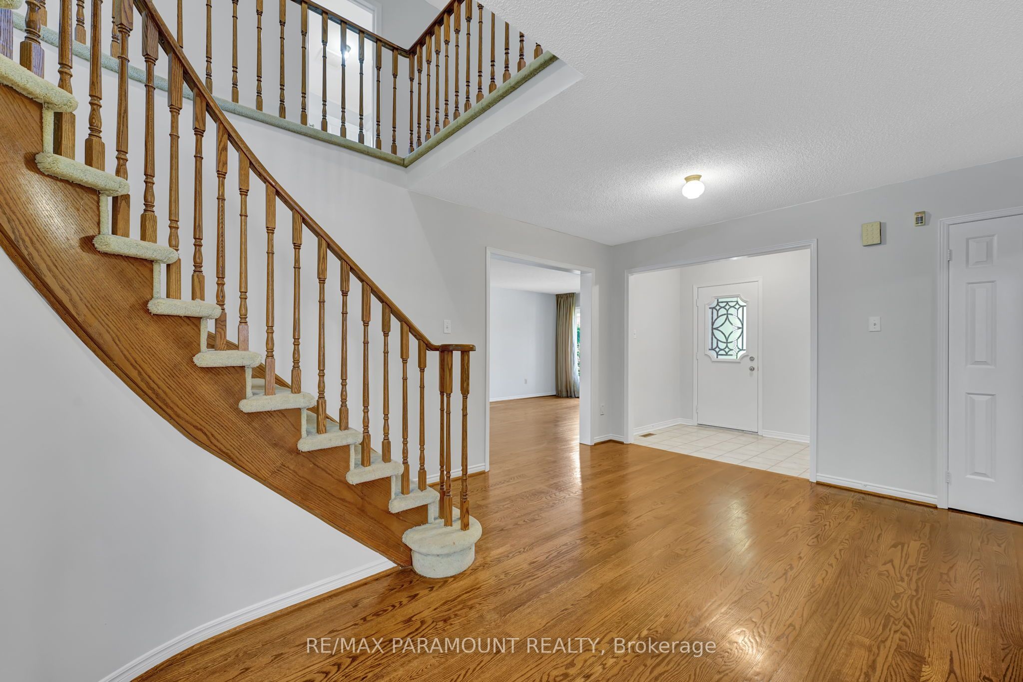712 Savoy Crescent