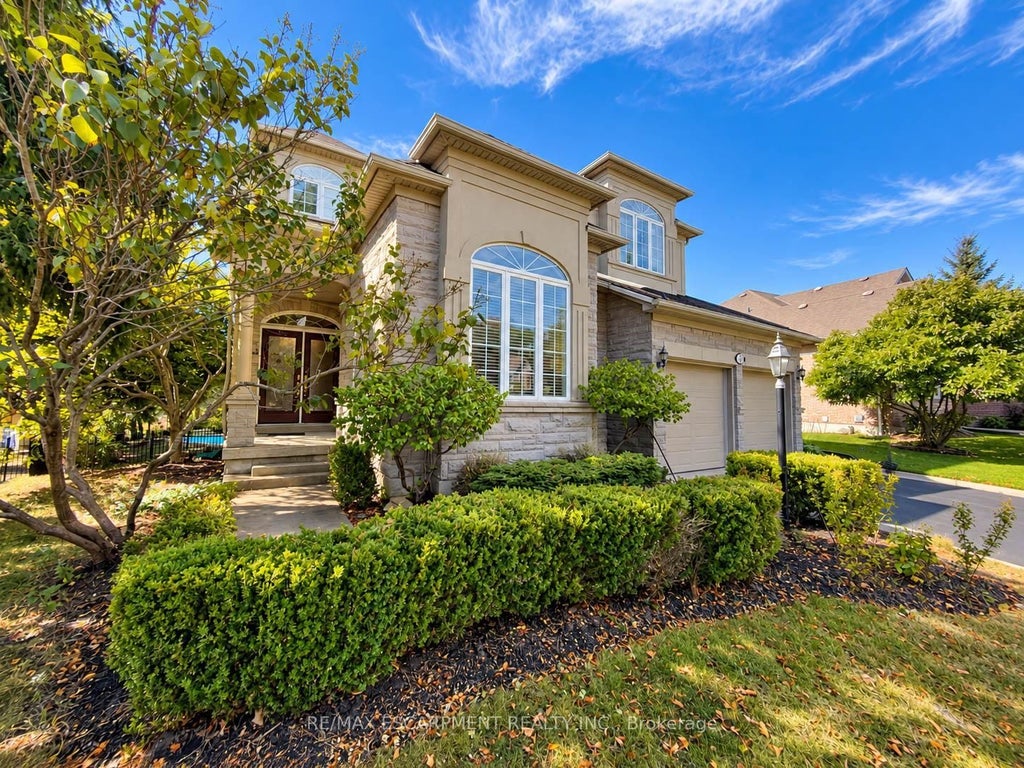 Photo of 74 Davidson Boulevard, Hamilton, ON L9H 6Y1 (MLS # X13833078)