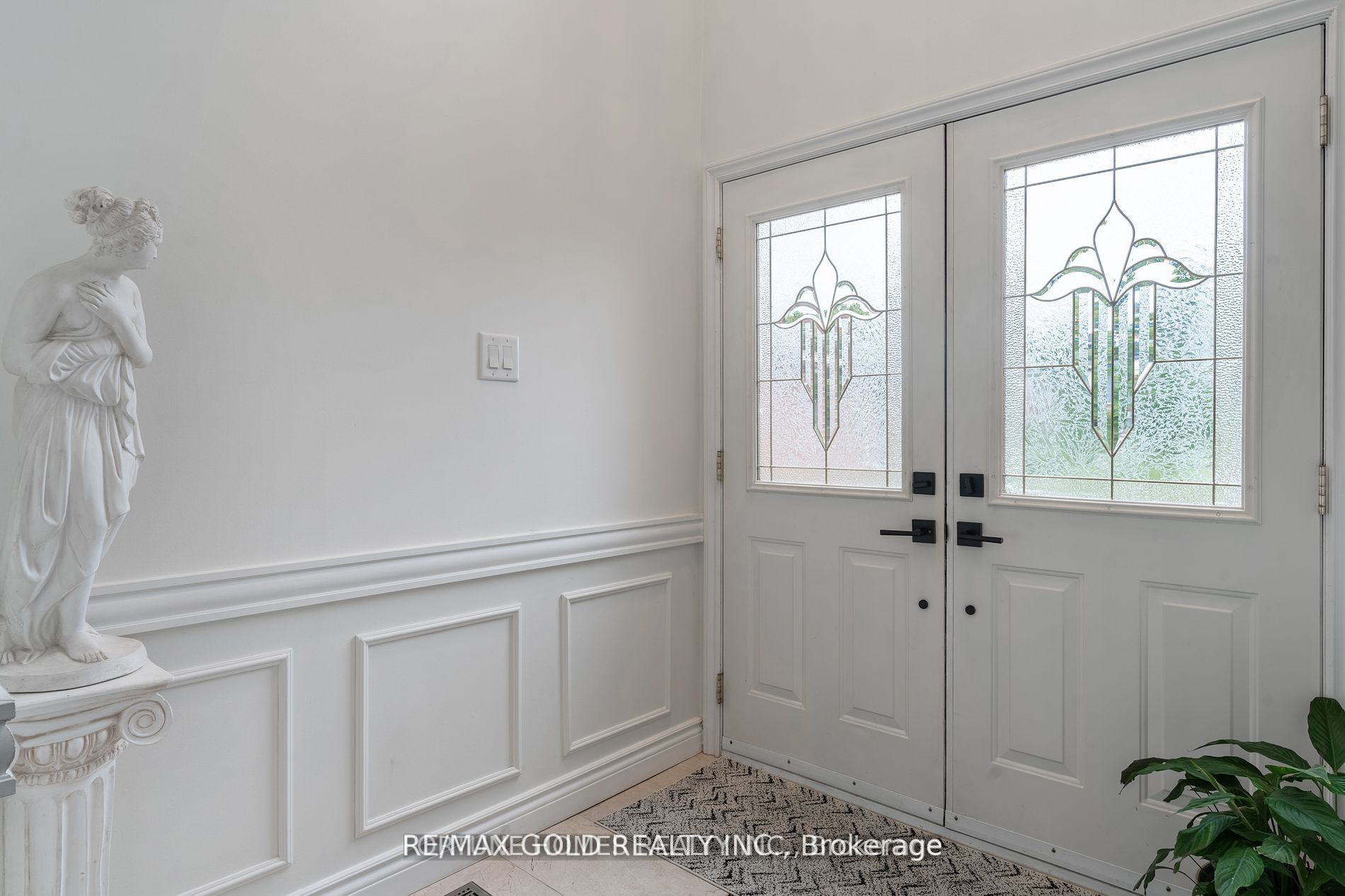14 Shadywood Road