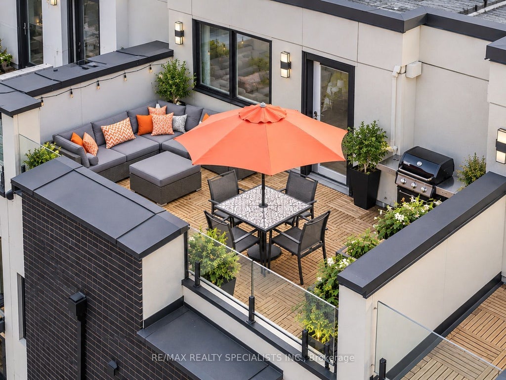 Photo of 24 Fieldway Road #5, Toronto, ON M8Z 0E3 (MLS # W14098398)