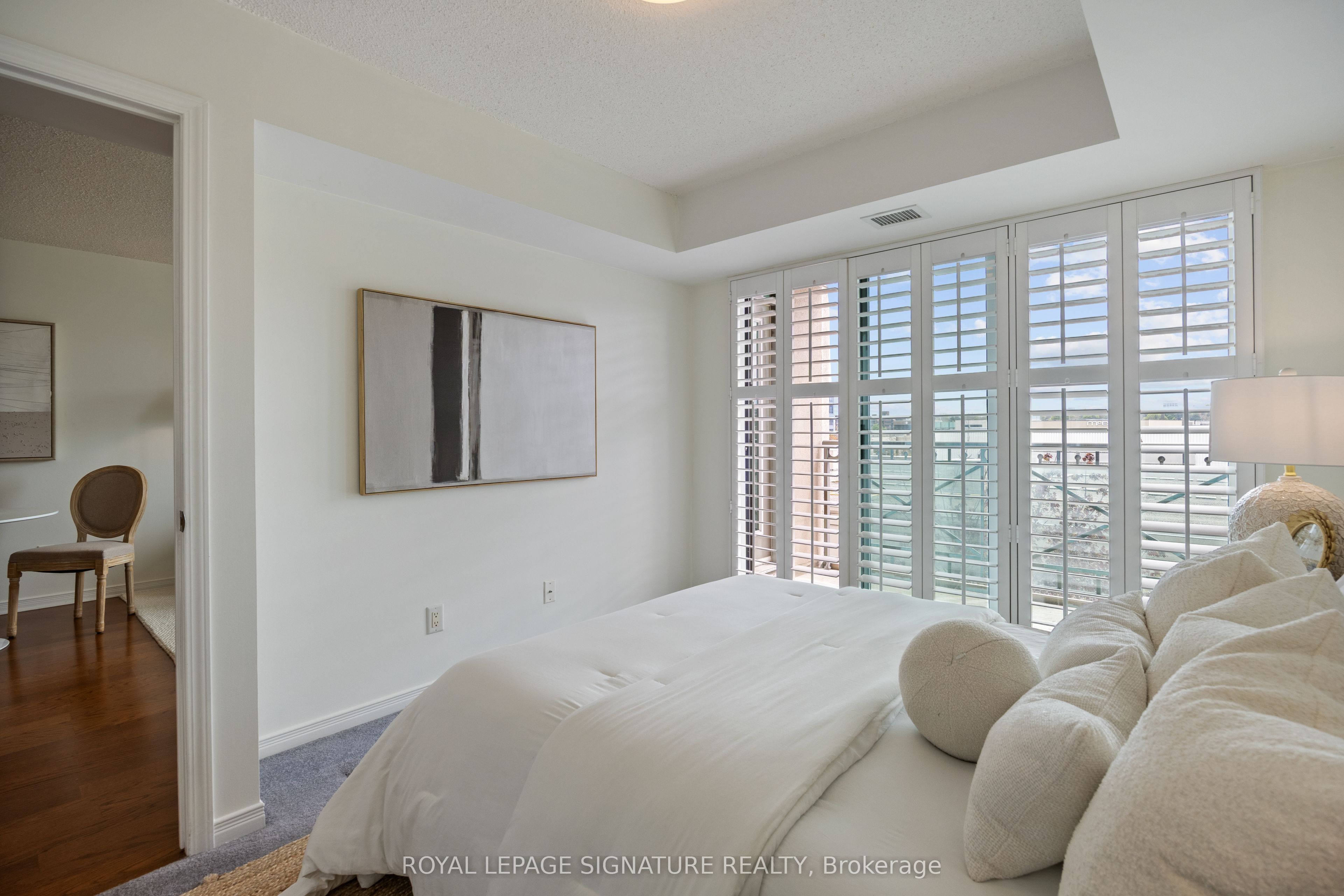 Toronto, ON M3B 3S5, Canada, 2 Bedrooms Bedrooms, ,1 BathroomBathrooms,Residential,Active,130837