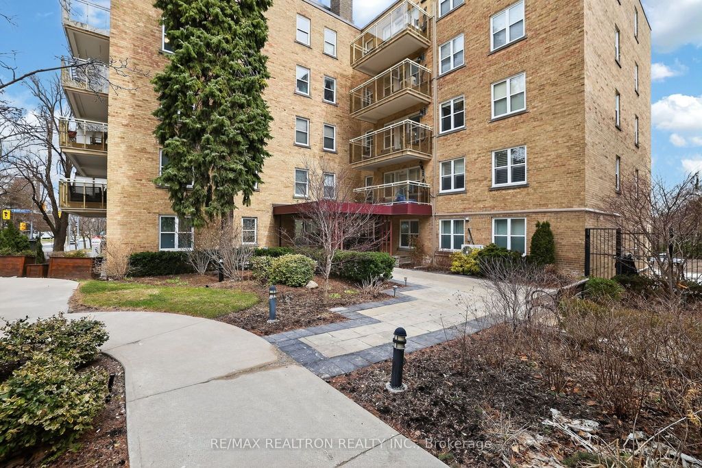 Photo of 2603 Bathurst Street #106, Toronto, ON M6B 2Z6 (MLS # C12943454)