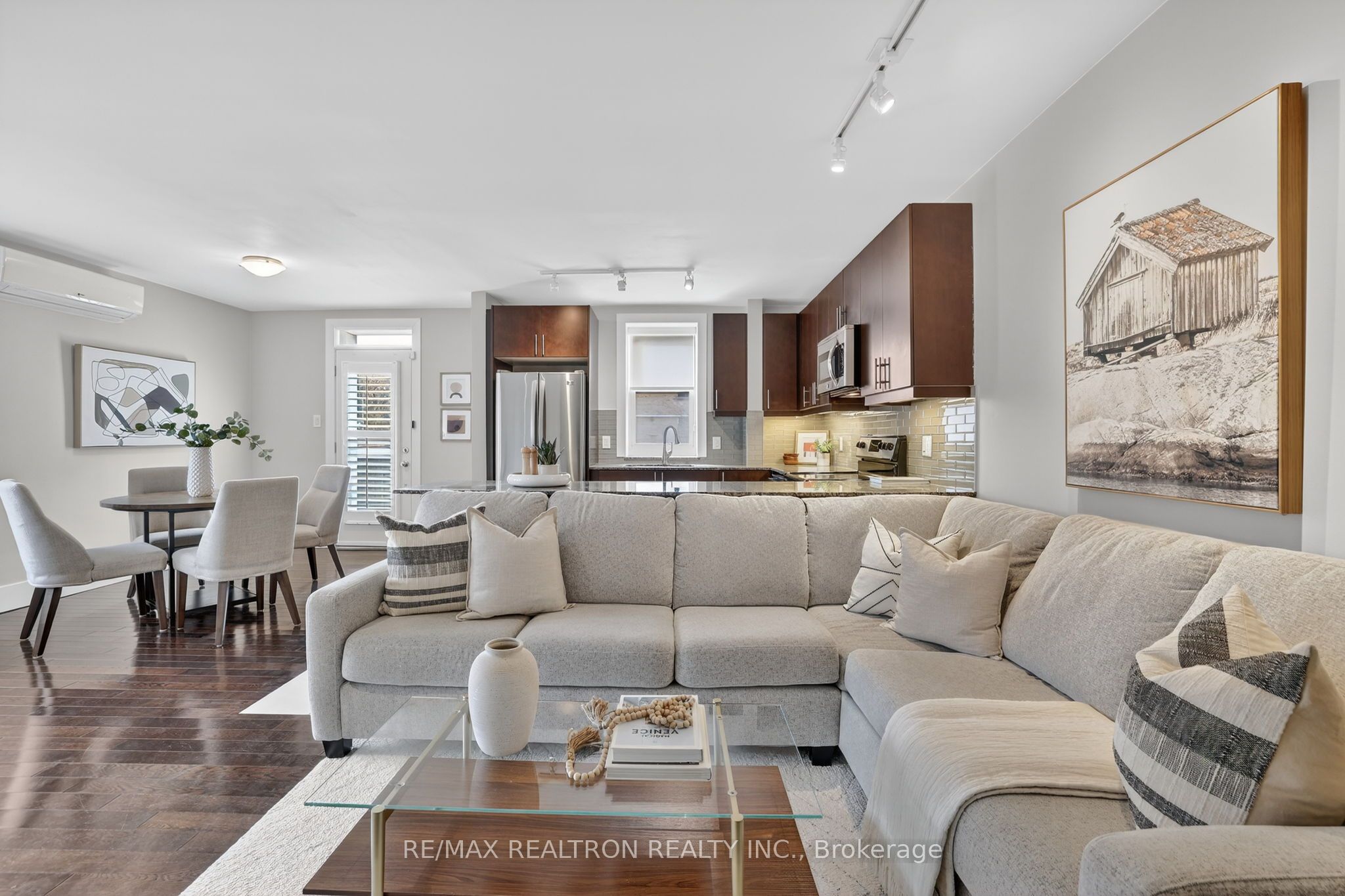 2603 Bathurst Street 106