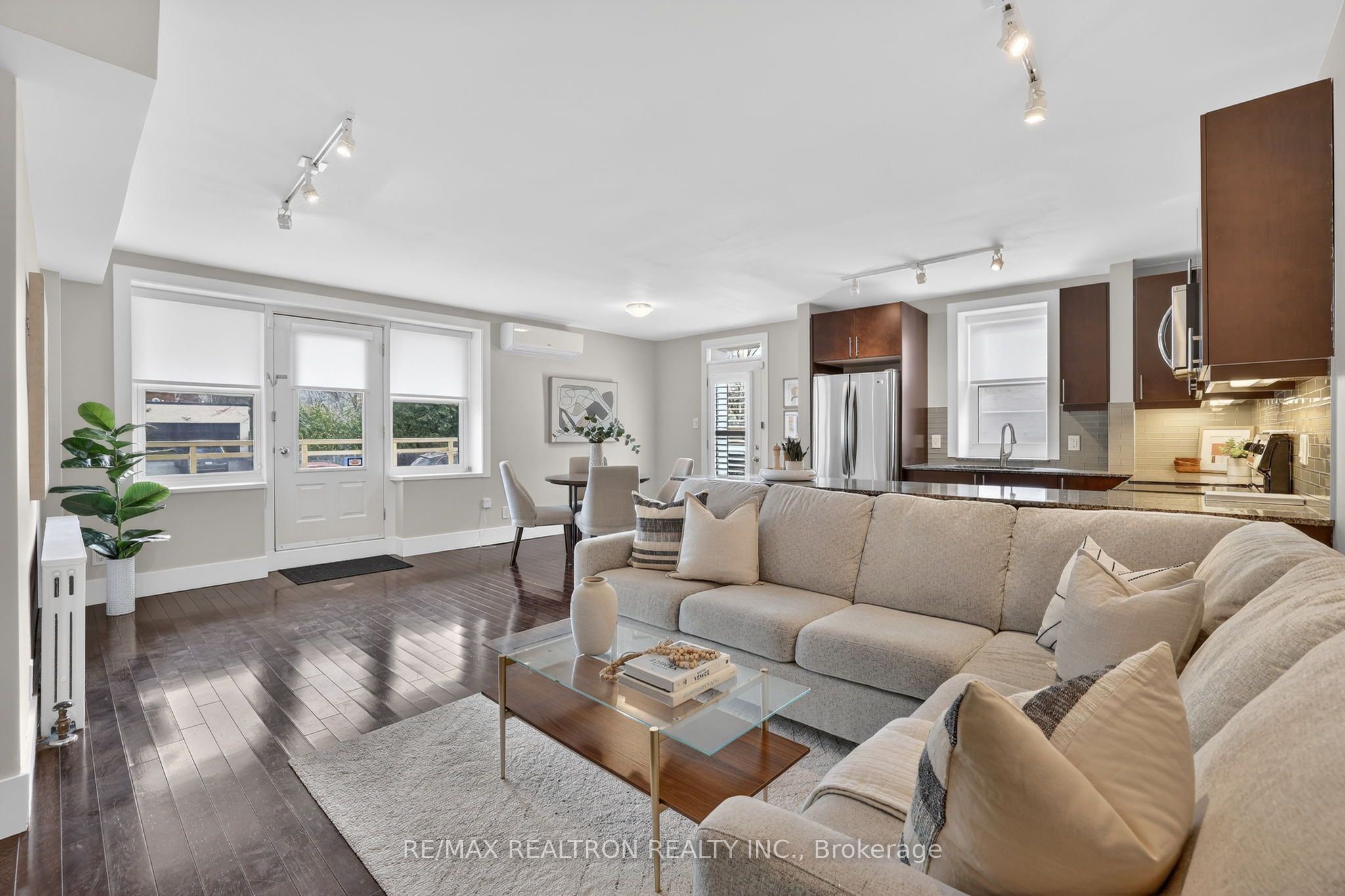 2603 Bathurst Street 106