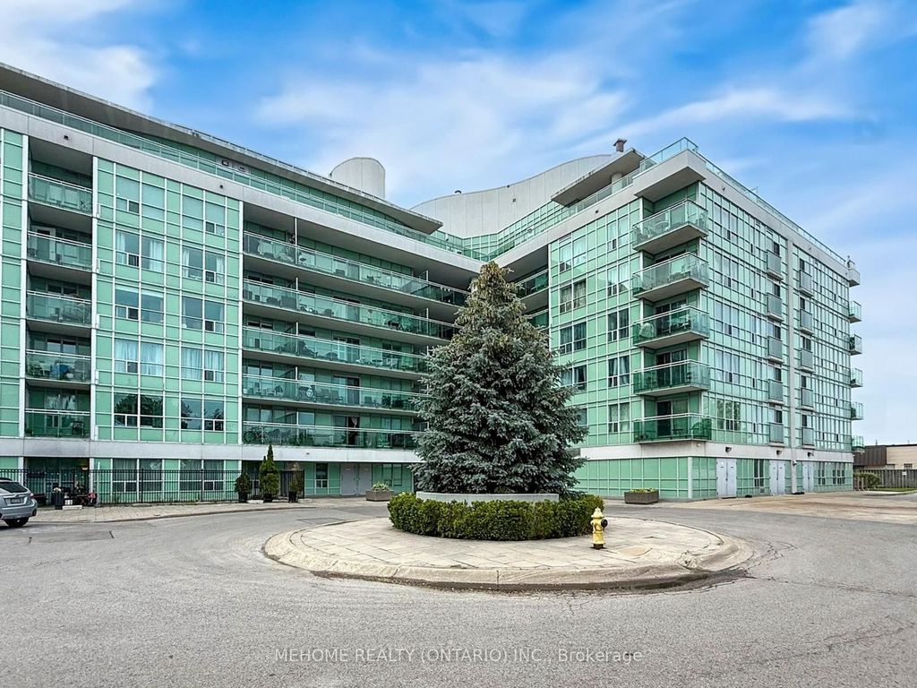 Photo of 60 Fairfax Crescent #531, Toronto, ON M1L 0E1 (MLS # E12882942)
