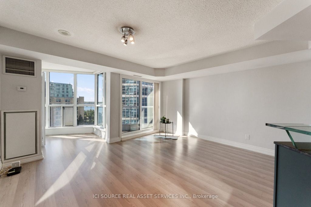 Photo of 8 York Street #911, Toronto, ON M5J 2Y2 (MLS # C12456827)