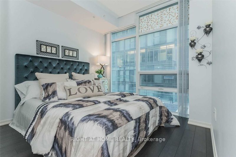 36 Lisgar Street 812W