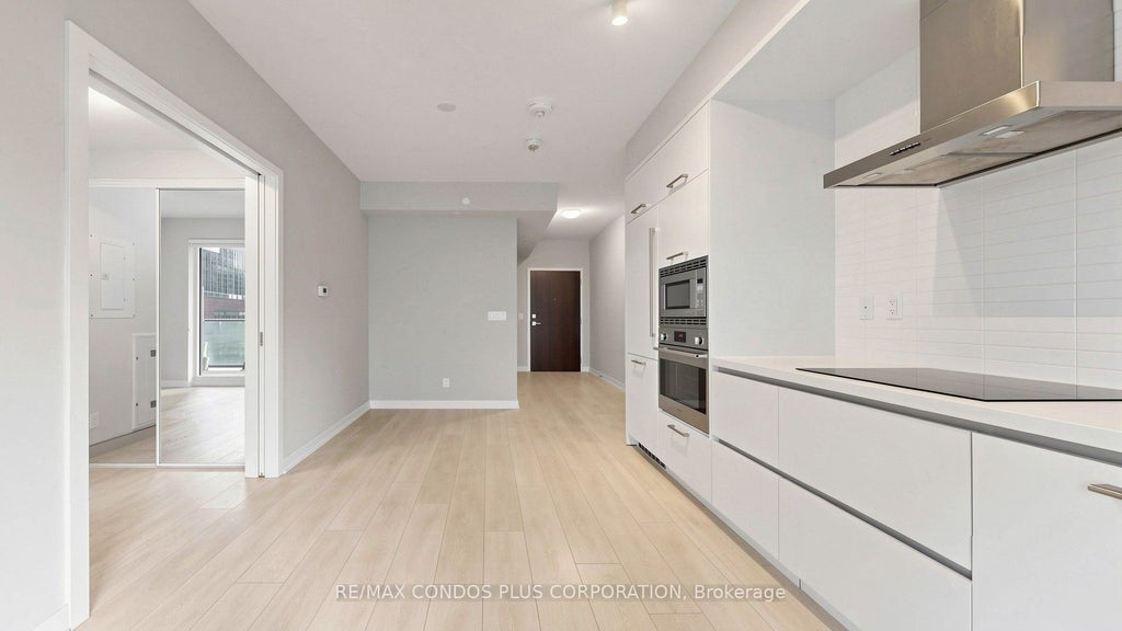 Photo of 2221 Yonge Street #506, Toronto, ON M4S 0B8 (MLS # C13615192)
