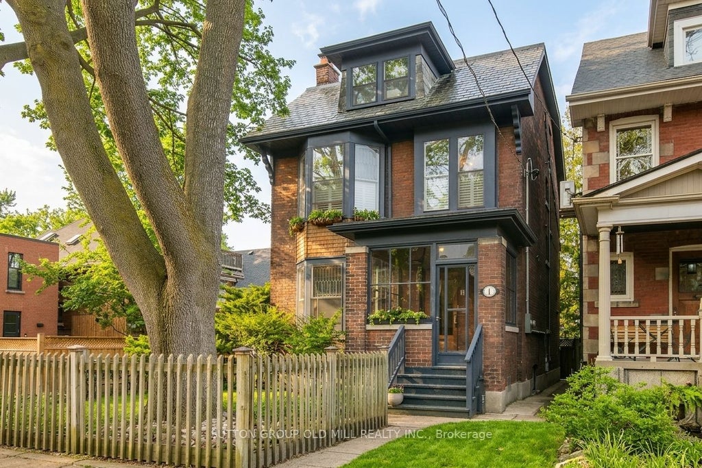 Photo of 1 Algonquin Avenue, Toronto, ON M6R 1K6 (MLS # W13756324)