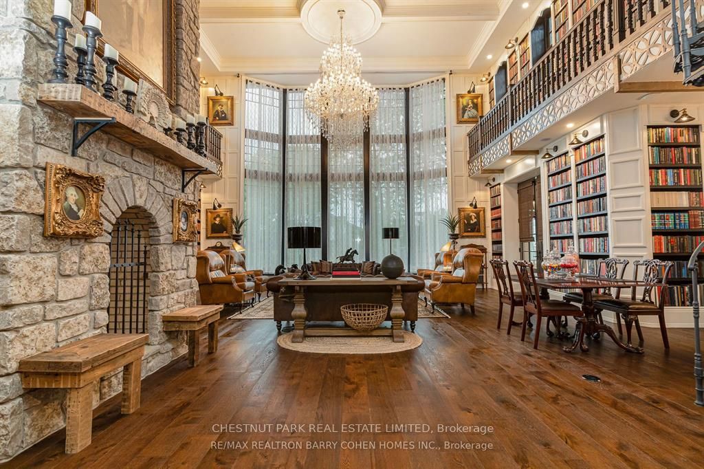 81 King Street E