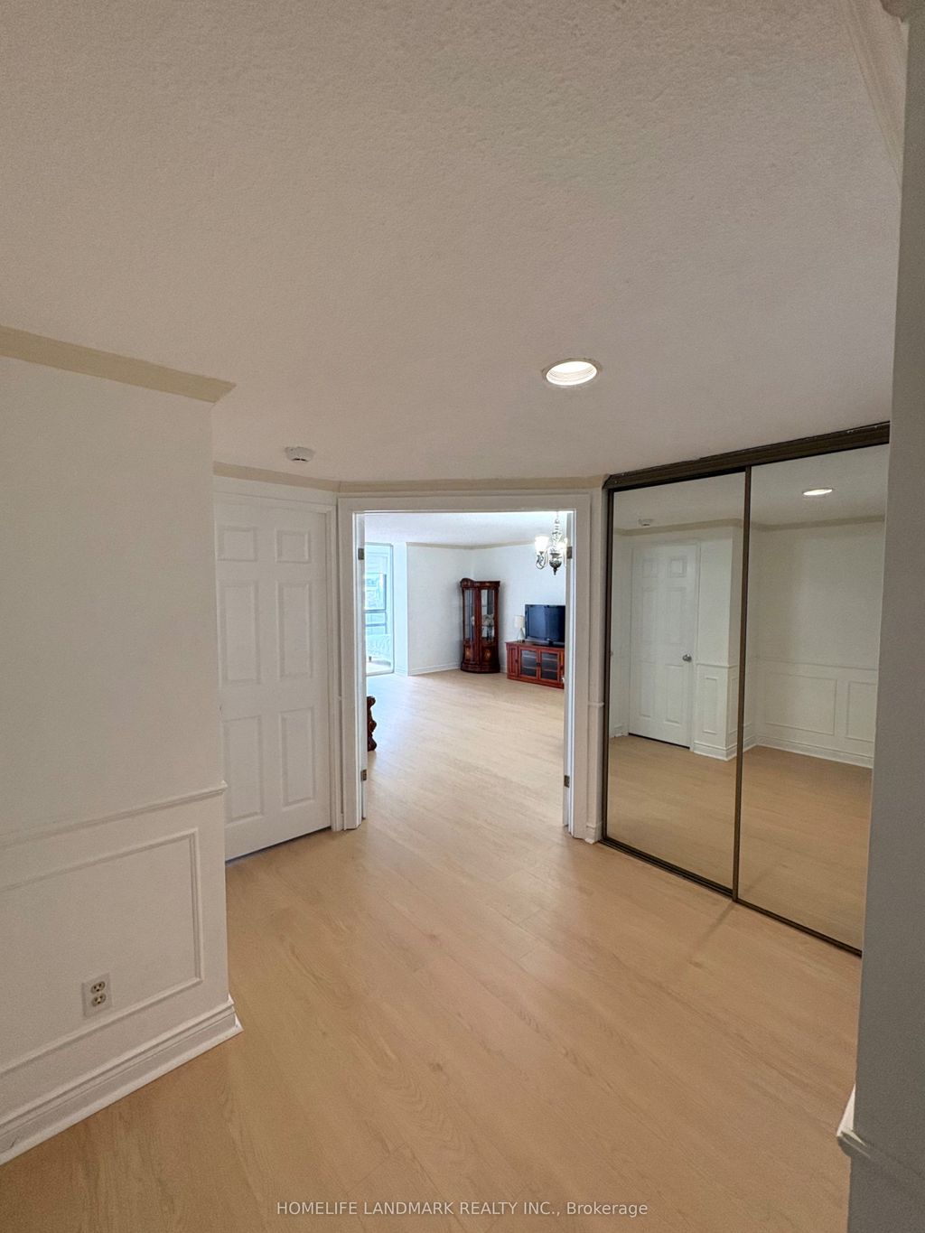Photo of 77 Carlton Street #704, Toronto, ON M5B 2J7 (MLS # C13114340)