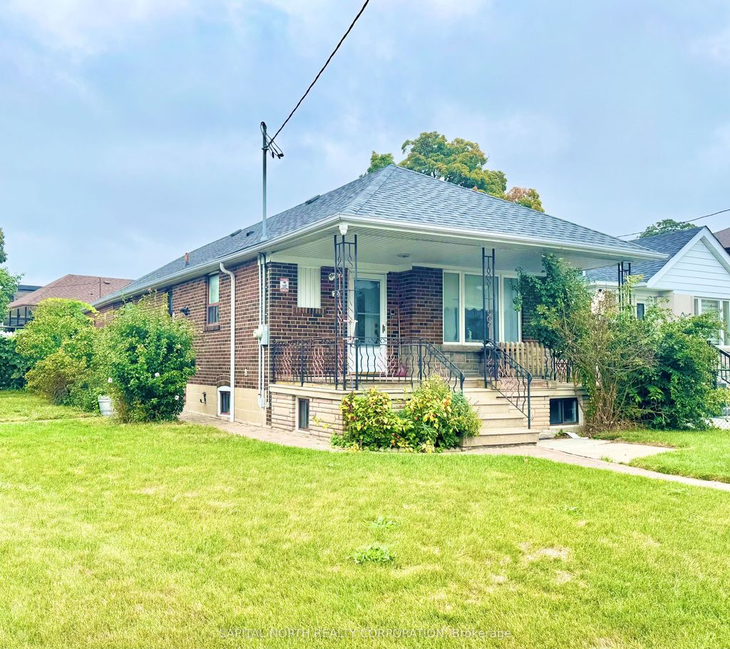 Photo of 70 Beechborough Avenue, Toronto, ON M6M 1Z5 (MLS # W12425630)
