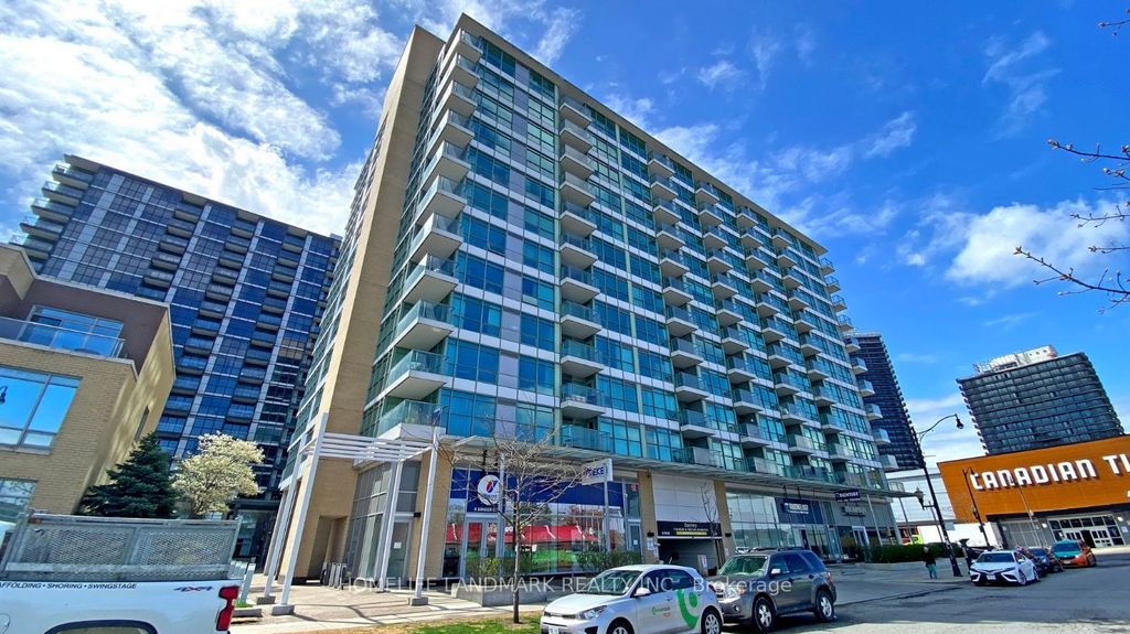 Photo of 15 Singer Court #305, Toronto, ON M2K 0B1 (MLS # C13433980)