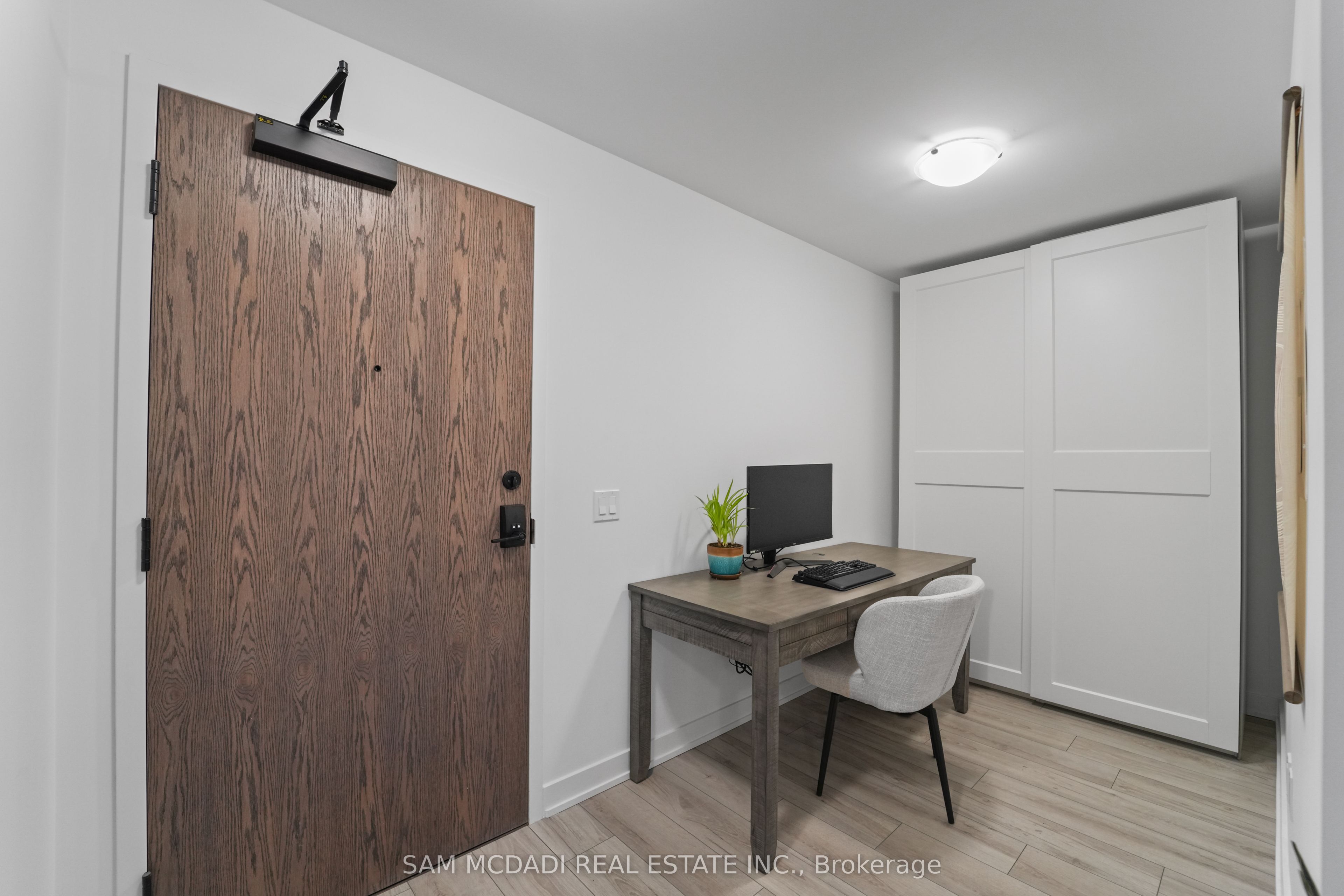 1035 Southdown Road 1403