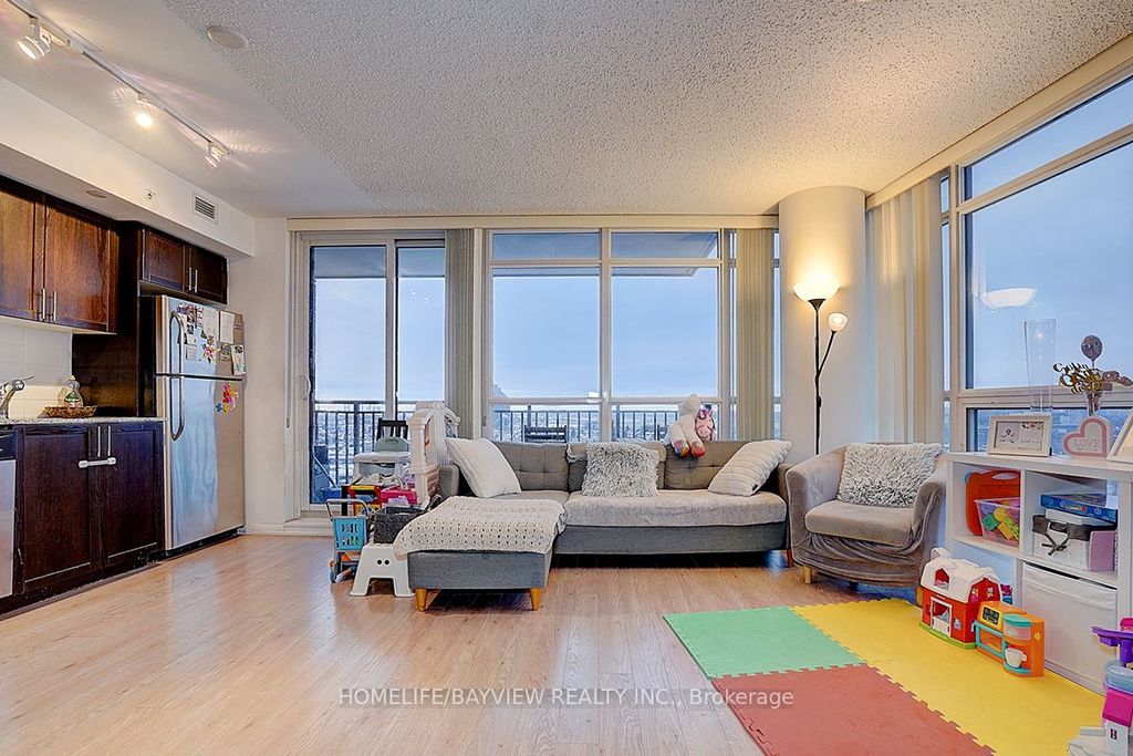 Photo of 800 Lawrence Avenue W #1723, Toronto, ON M6A 0B1 (MLS # W12371754)