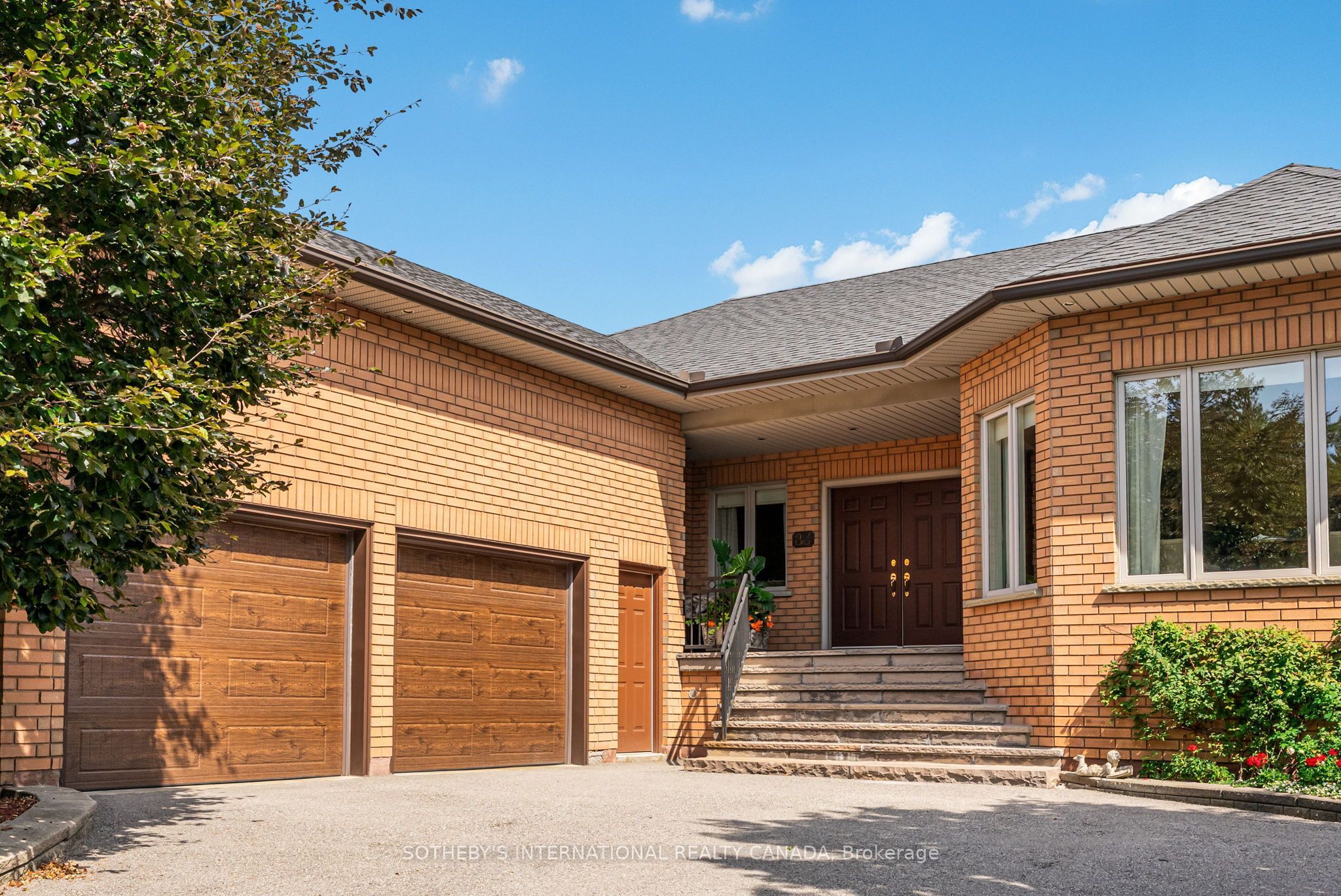 83 Burndean Court