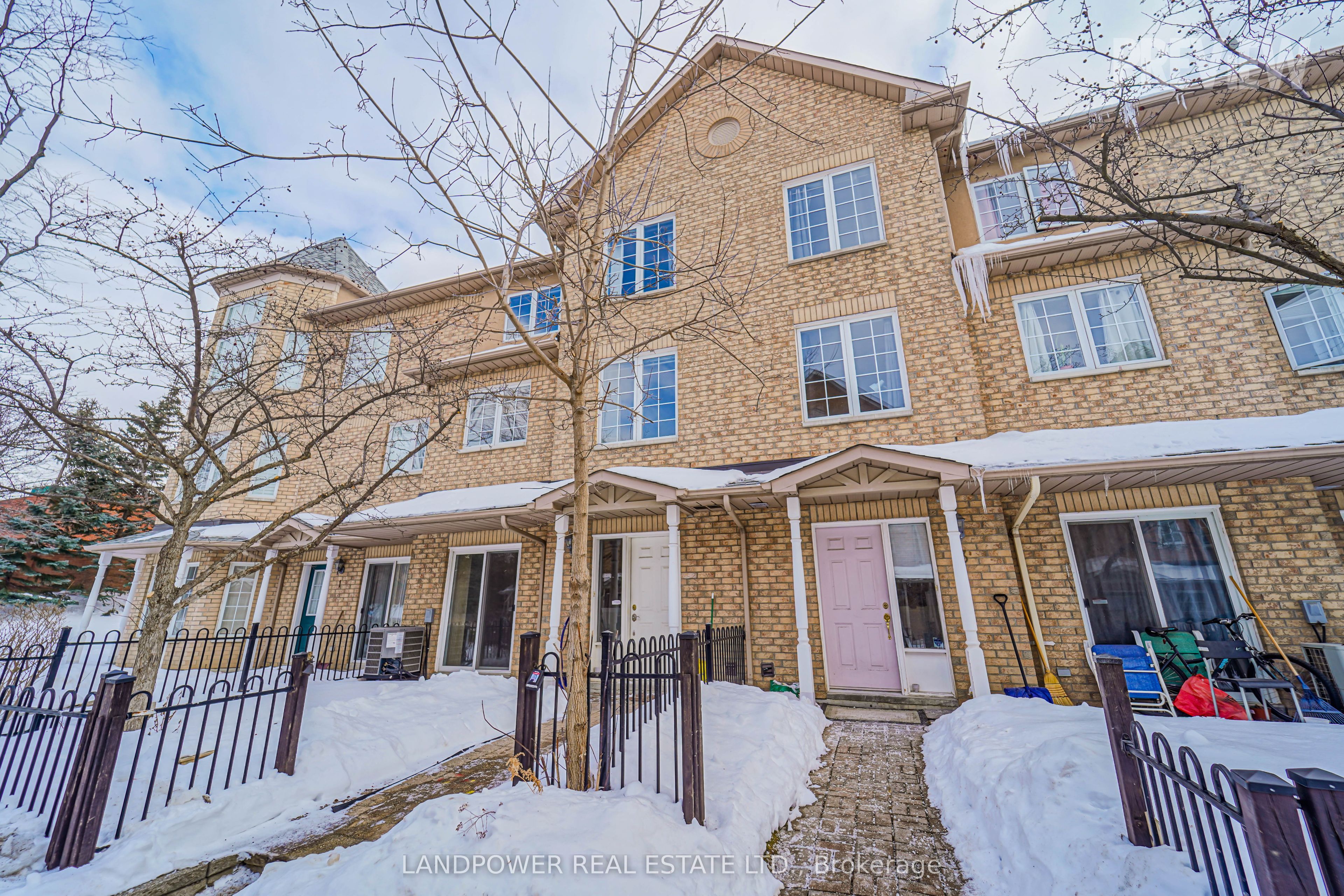 18 St Moritz Way 2