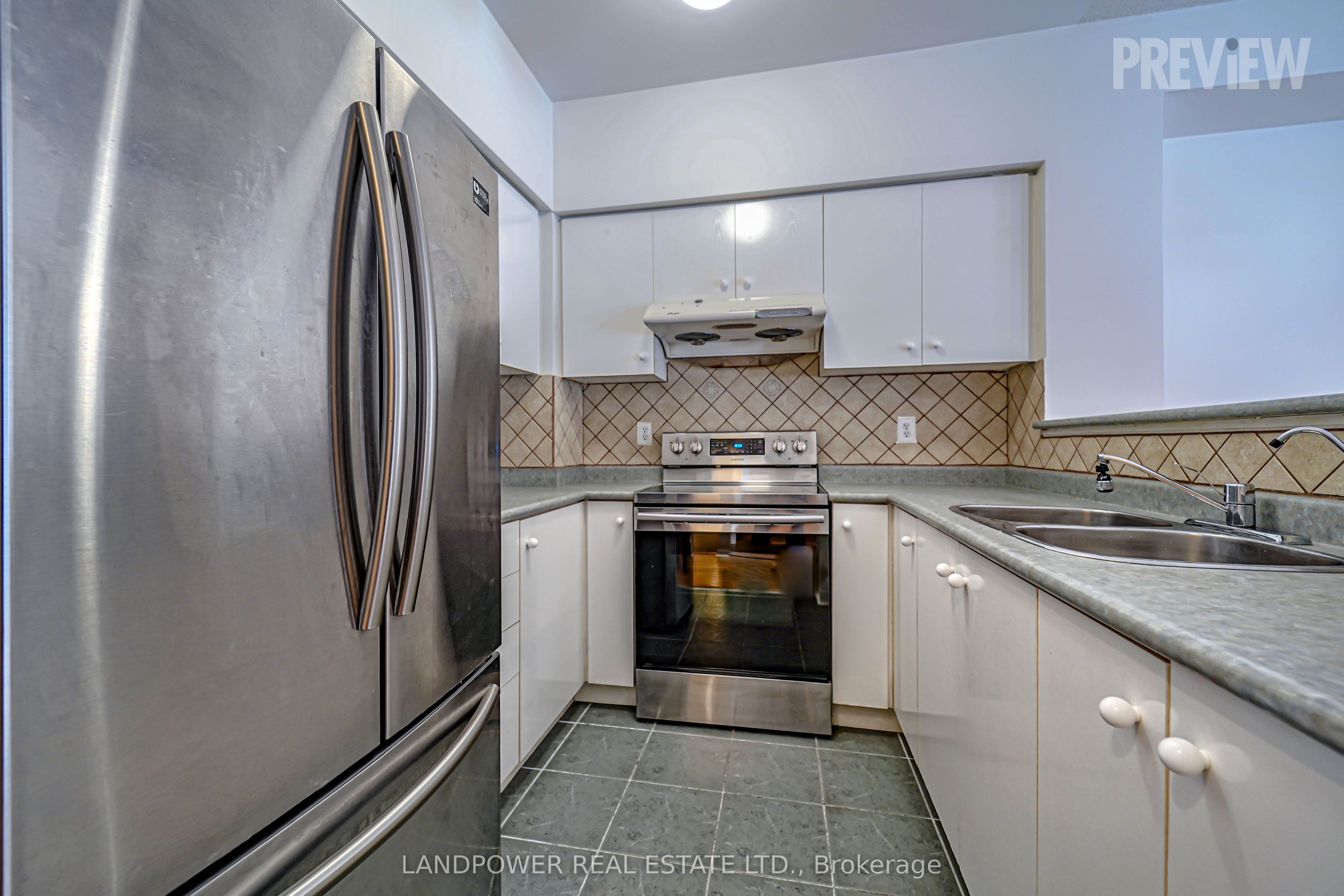 18 St Moritz Way 2