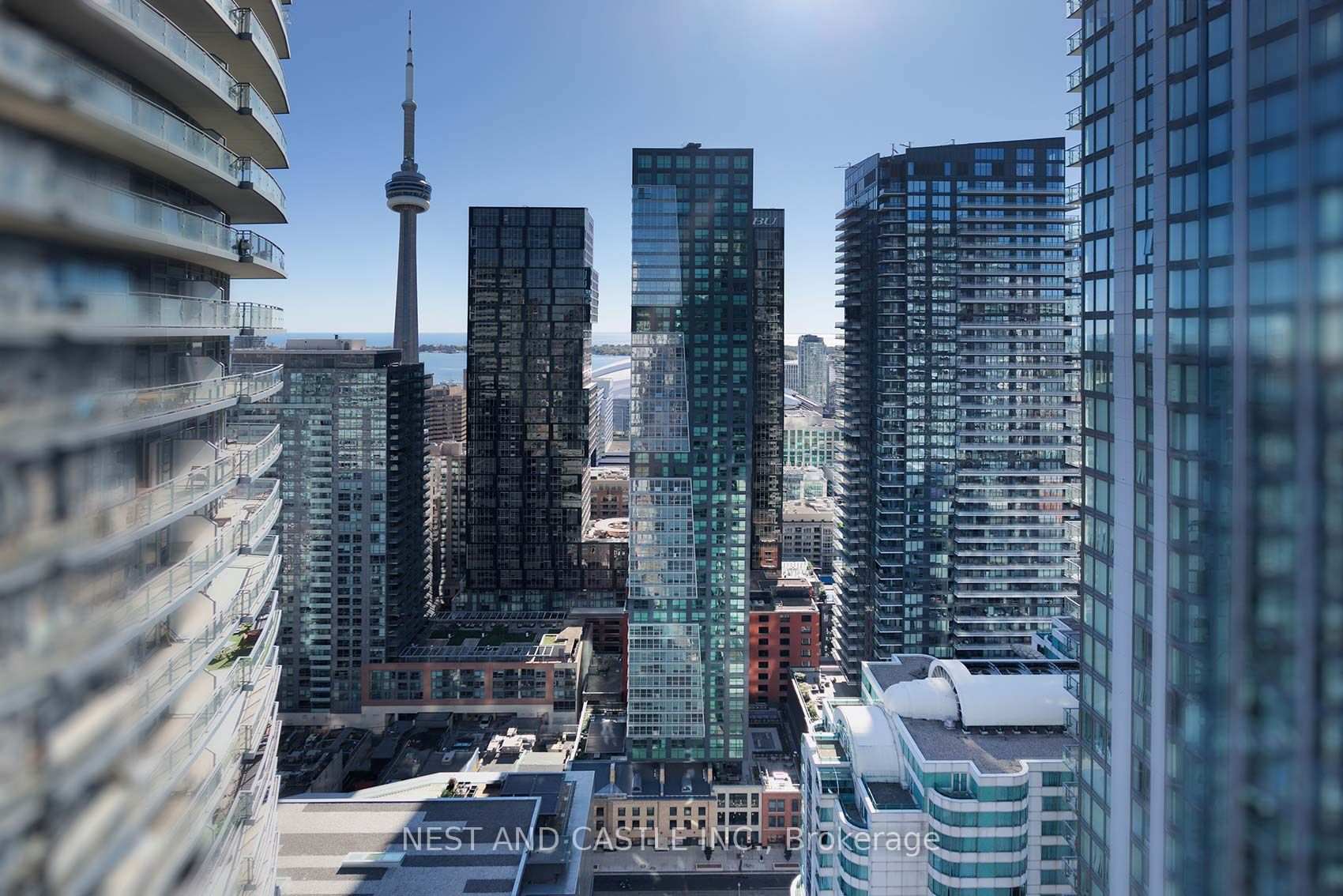 327 King Street W 4104