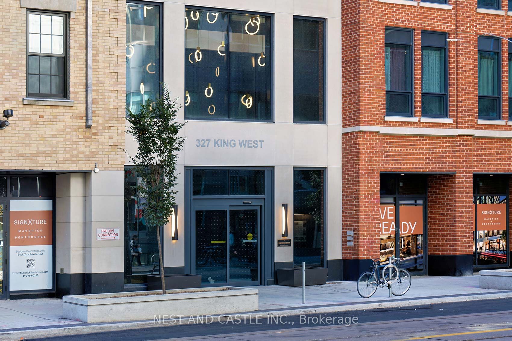 327 King Street W 4104