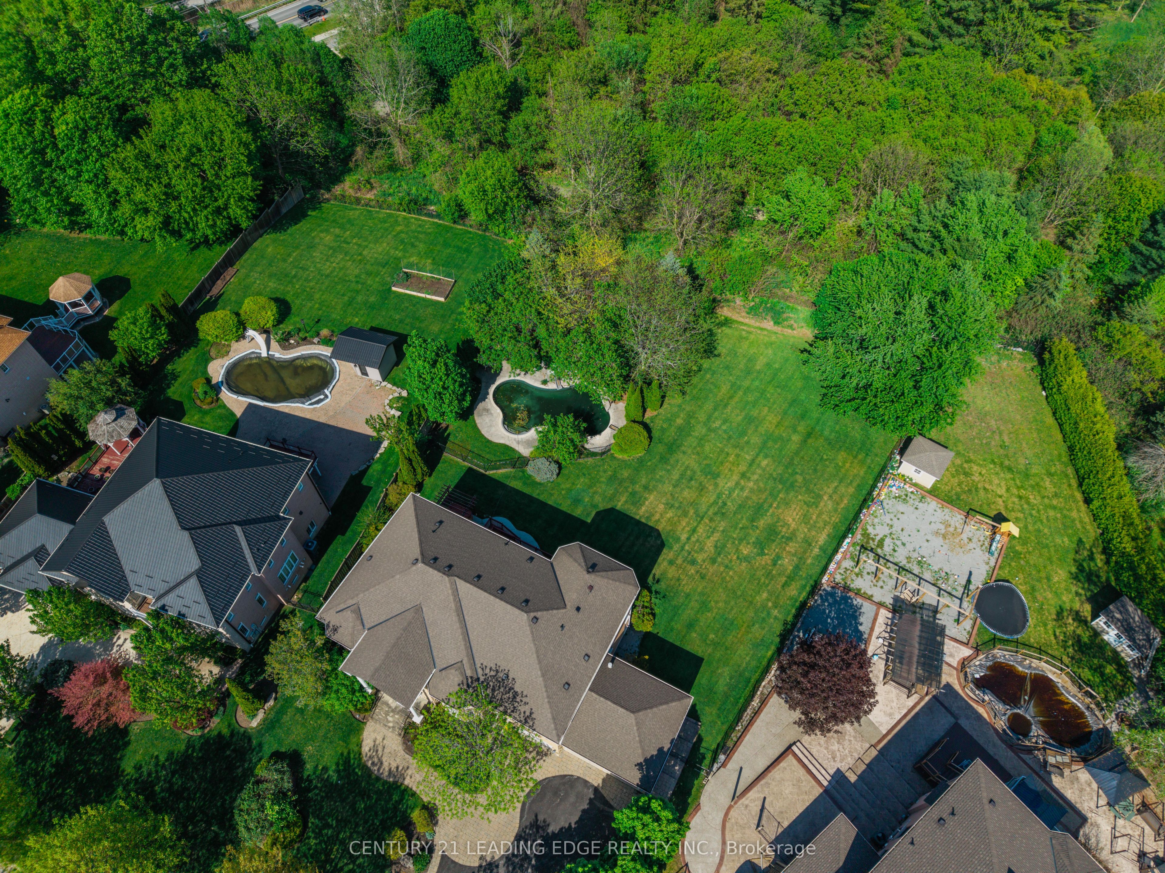 15 Upper Ridge Court