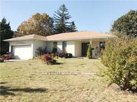 557 The Kingsway N/A Toronto ON M9A 3W9