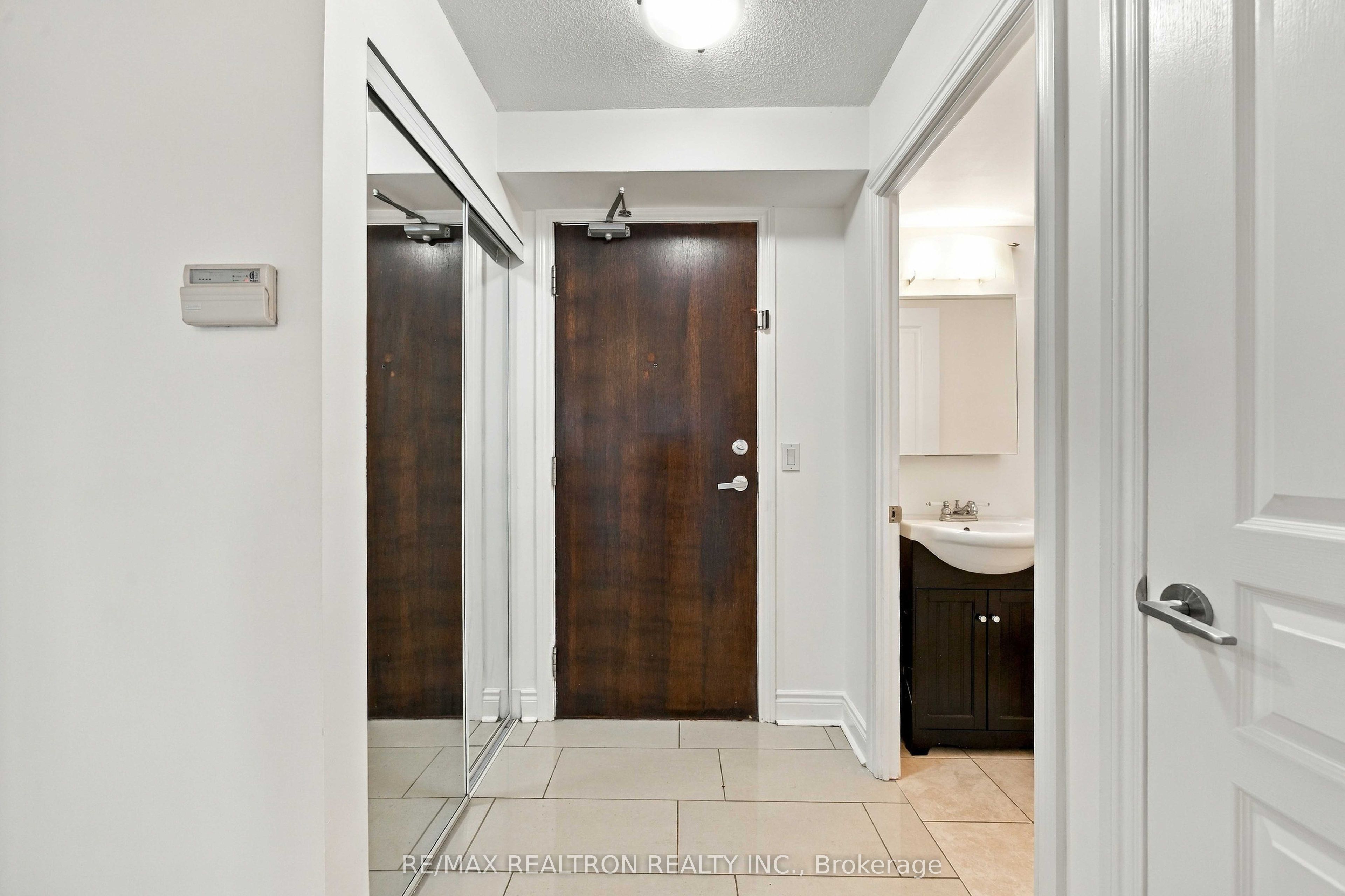 7 North Park Road 1204