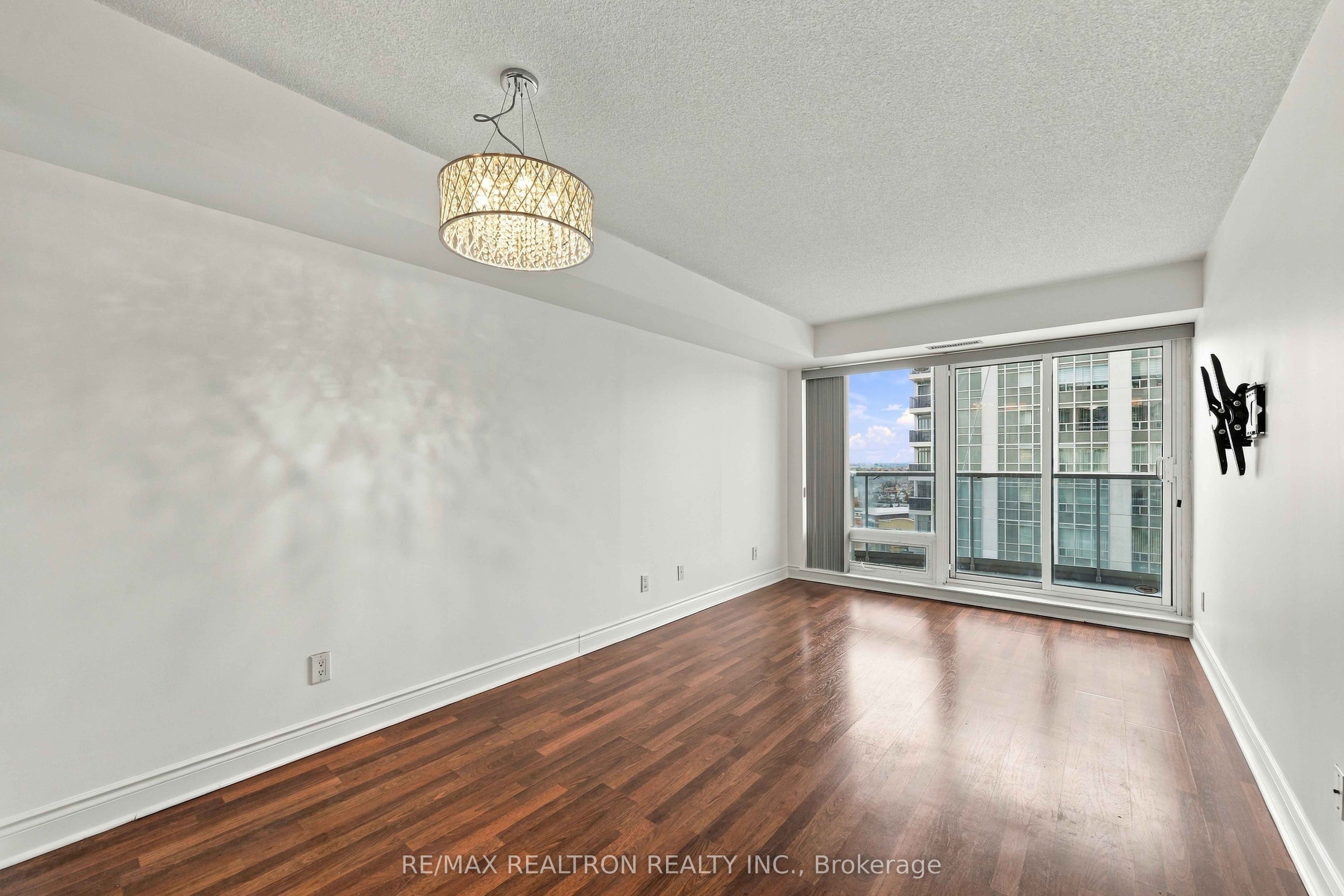 7 North Park Road 1204