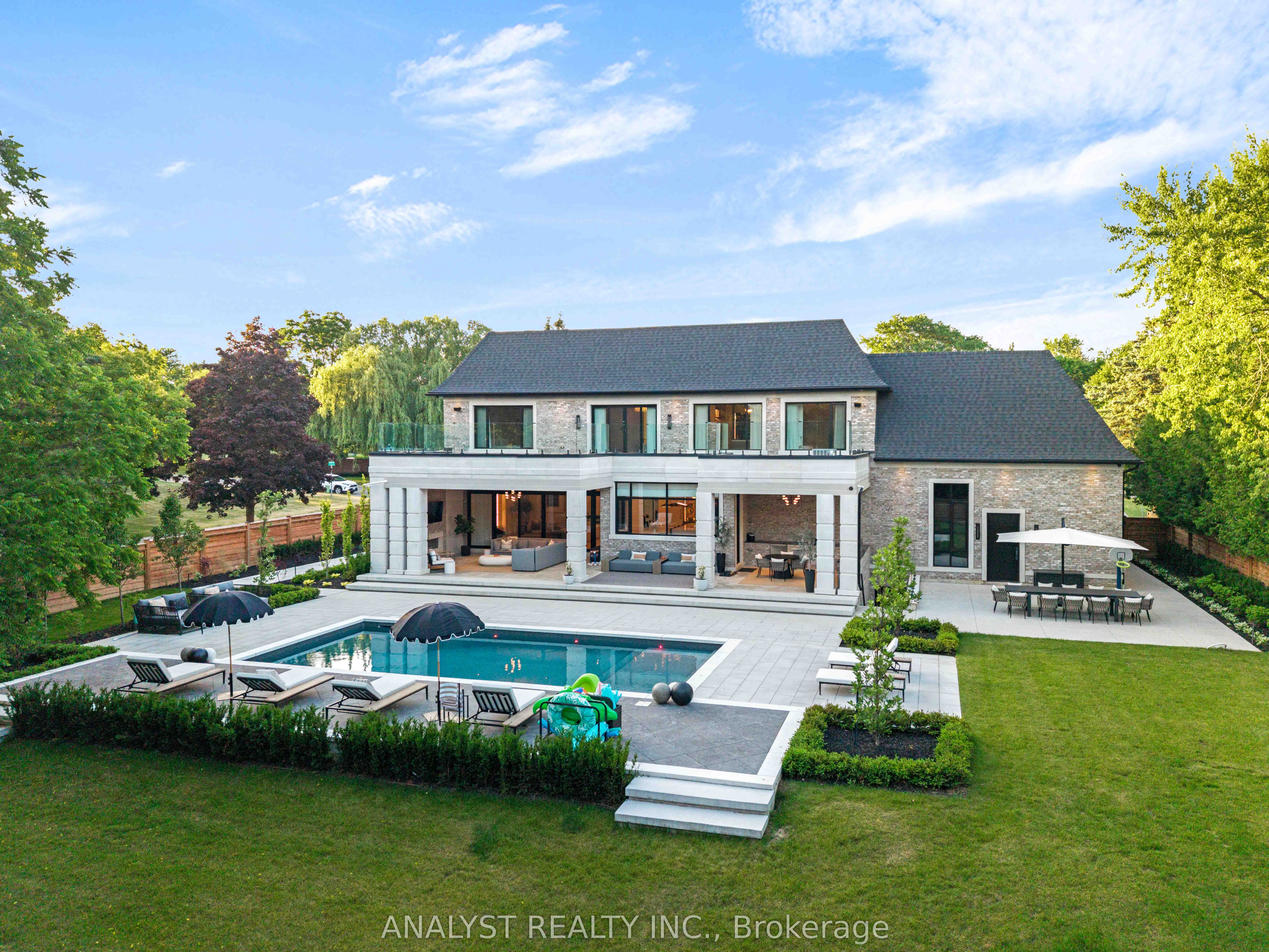 81 Ellis Avenue