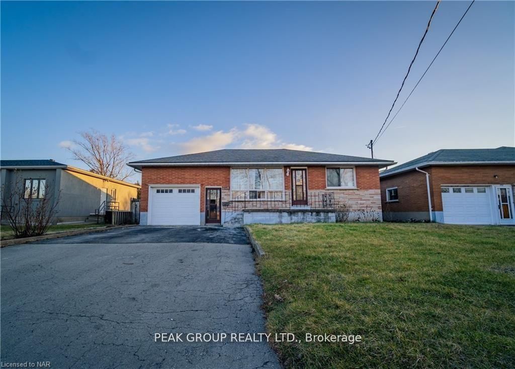 Photo 1 of 15 — 248 BERTIE Street LOWER, Fort Erie, ON L2A 1Z6