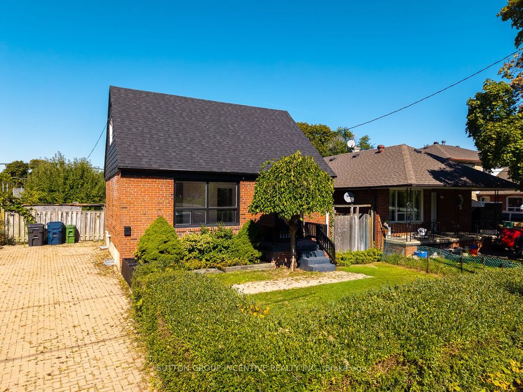 Photo of 65 Barrhead Crescent, Toronto, ON M9W 3Z8 (MLS # W12457938)
