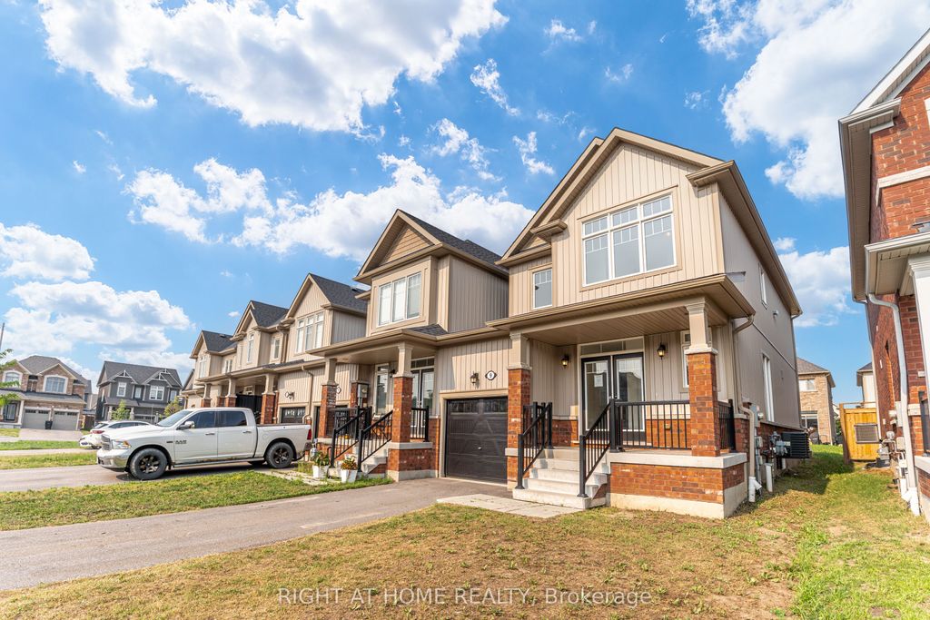 Photo of 9 BAILEY Street, Collingwood, ON L9Y 3Y7 (MLS # S13581940)