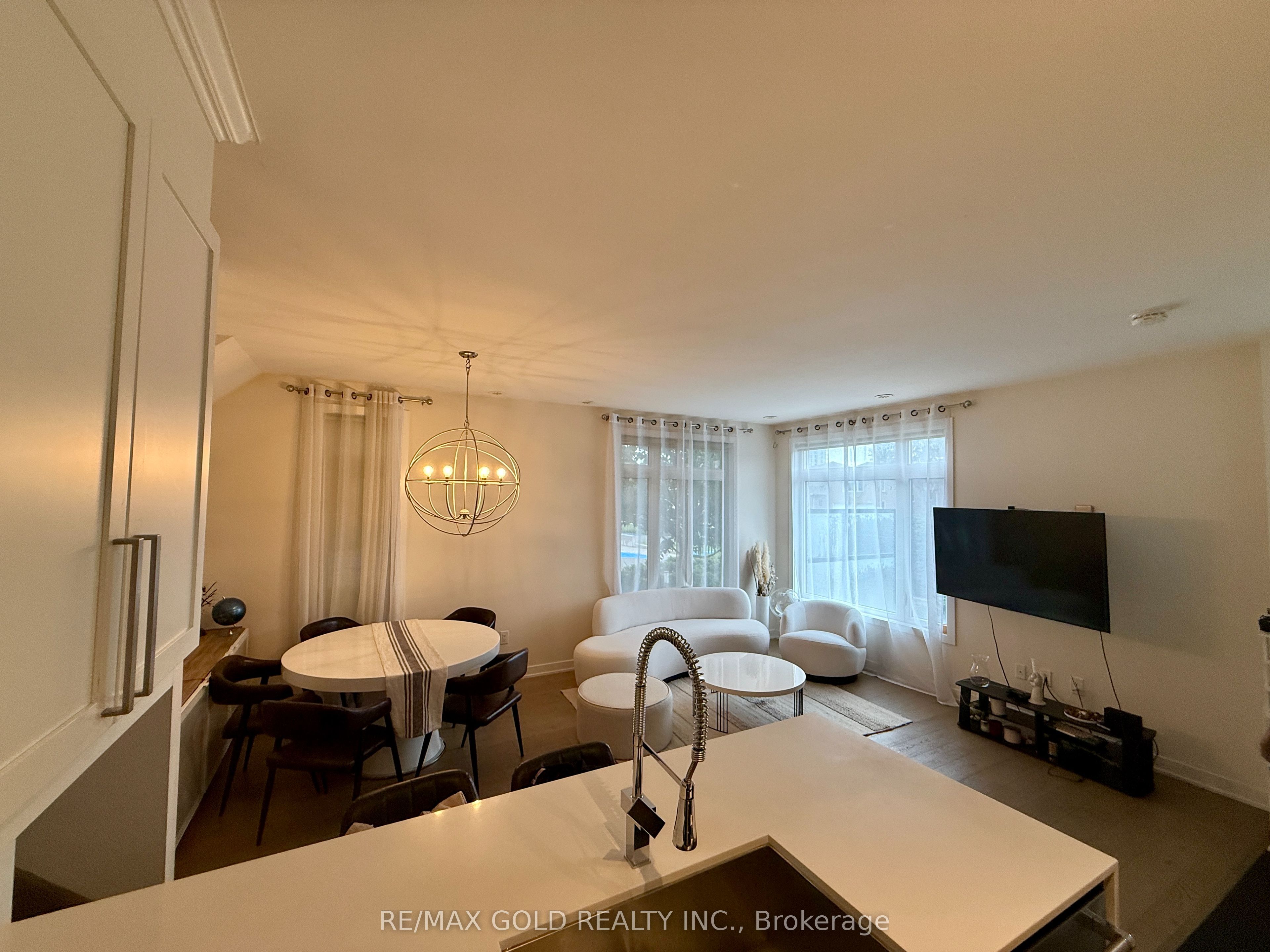 4050 Parkside Village Drive 10