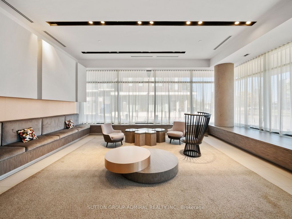 Photo of 128 Fairview Mall Drive #1005, Toronto, ON M2J 0E8 (MLS # C12462387)