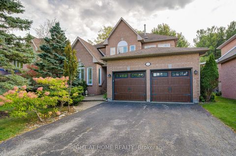 Photo of 128 Carlyle Crescent, Aurora, ON L4G 6P7 (MLS # N12434128)