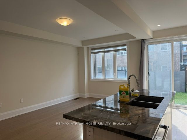 88 Tempel Street