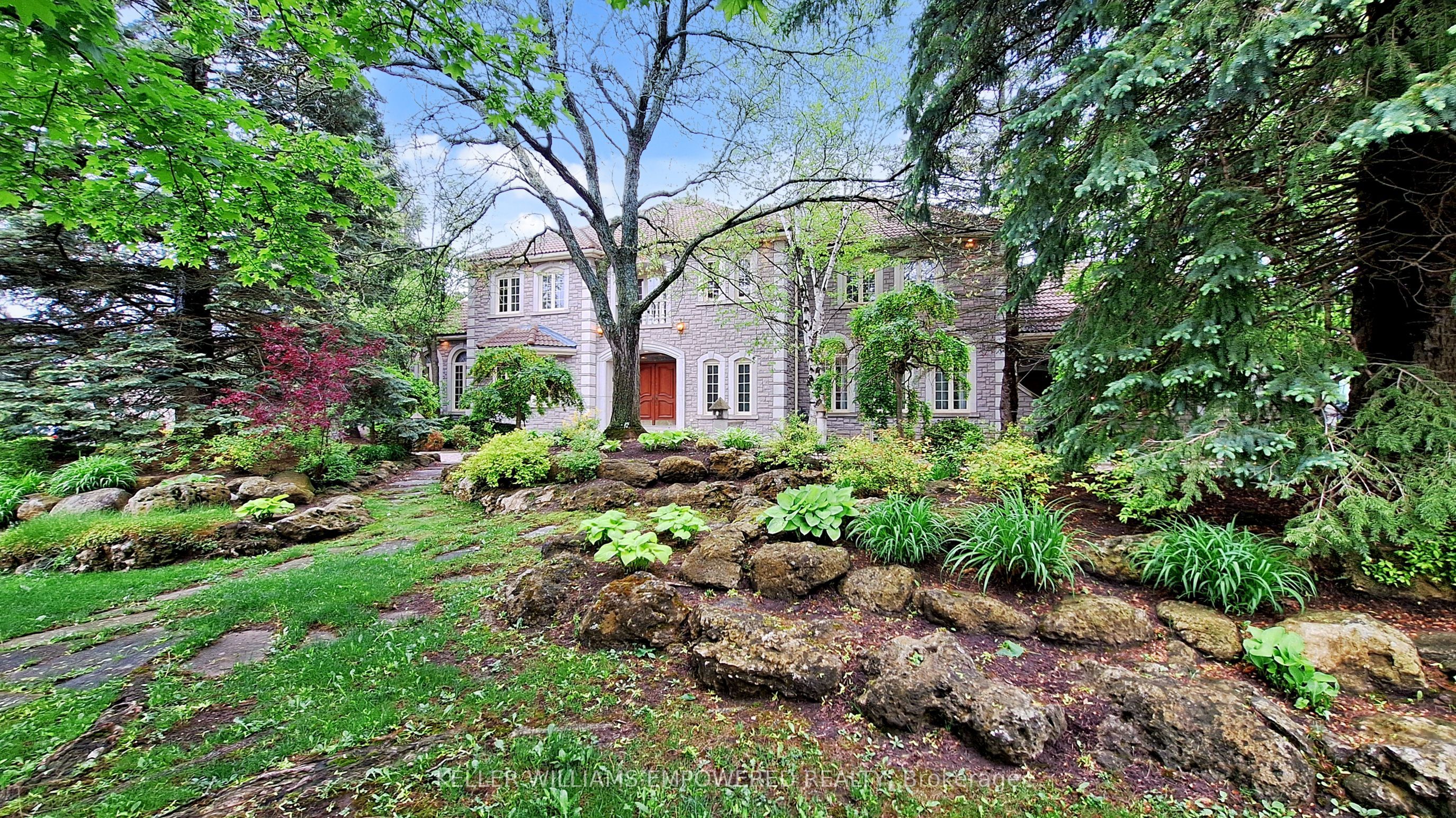 25 Quail Run Boulevard
