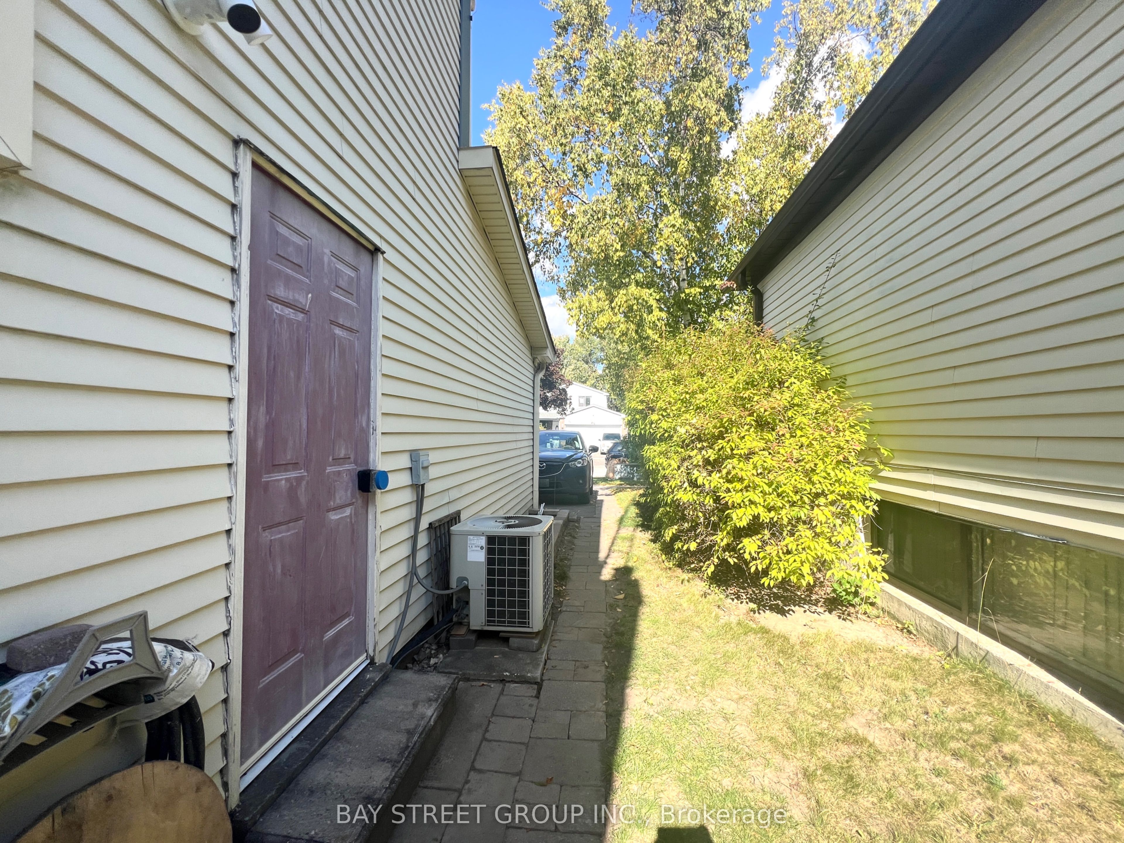 45 Lillooet Crescent