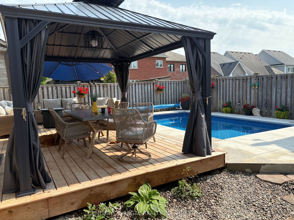 Photo of 94 Thomas Woodlock Street, Clarington, ON L1B 1G9 (MLS # E12832412)