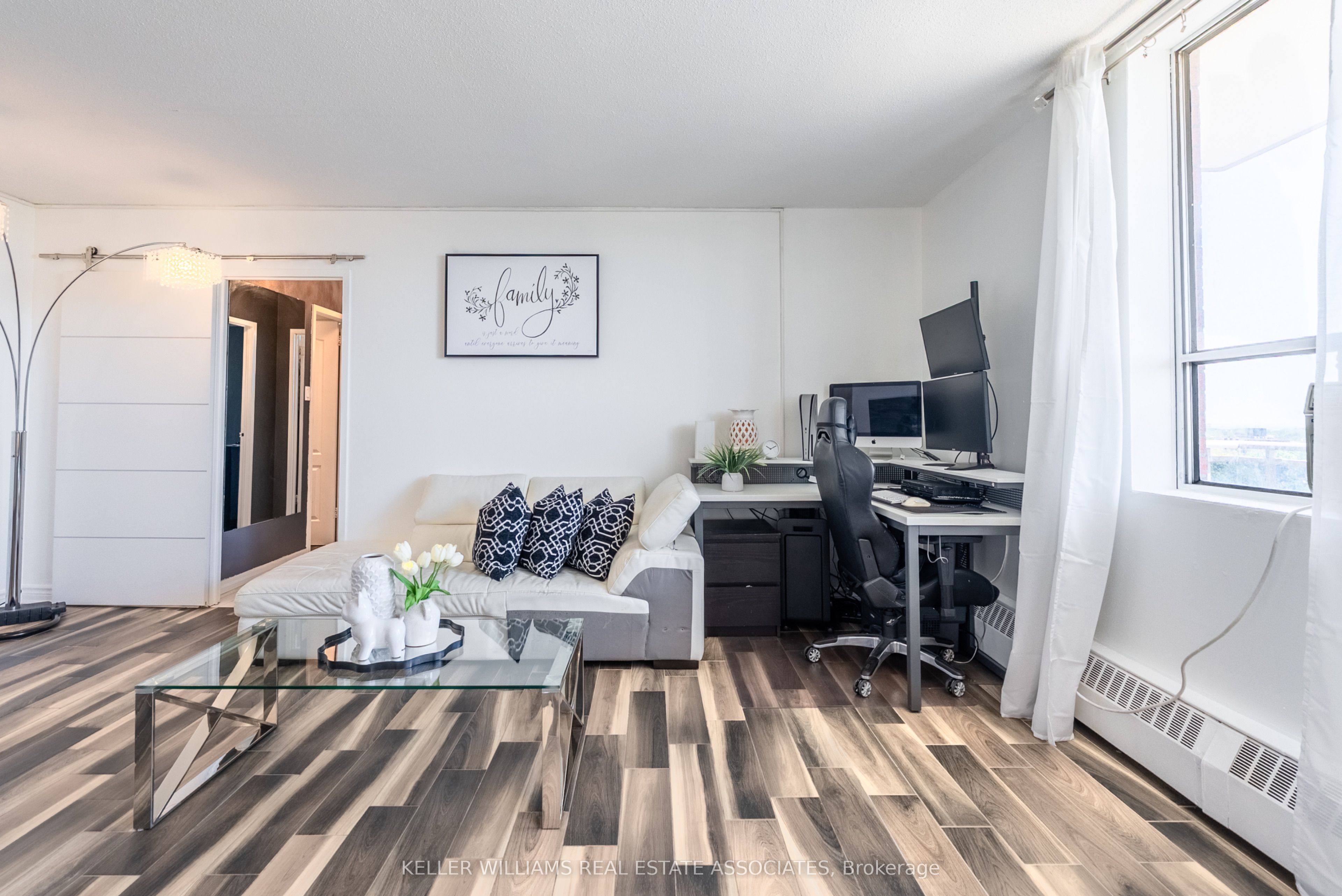 3145 Queen Frederica Drive 802