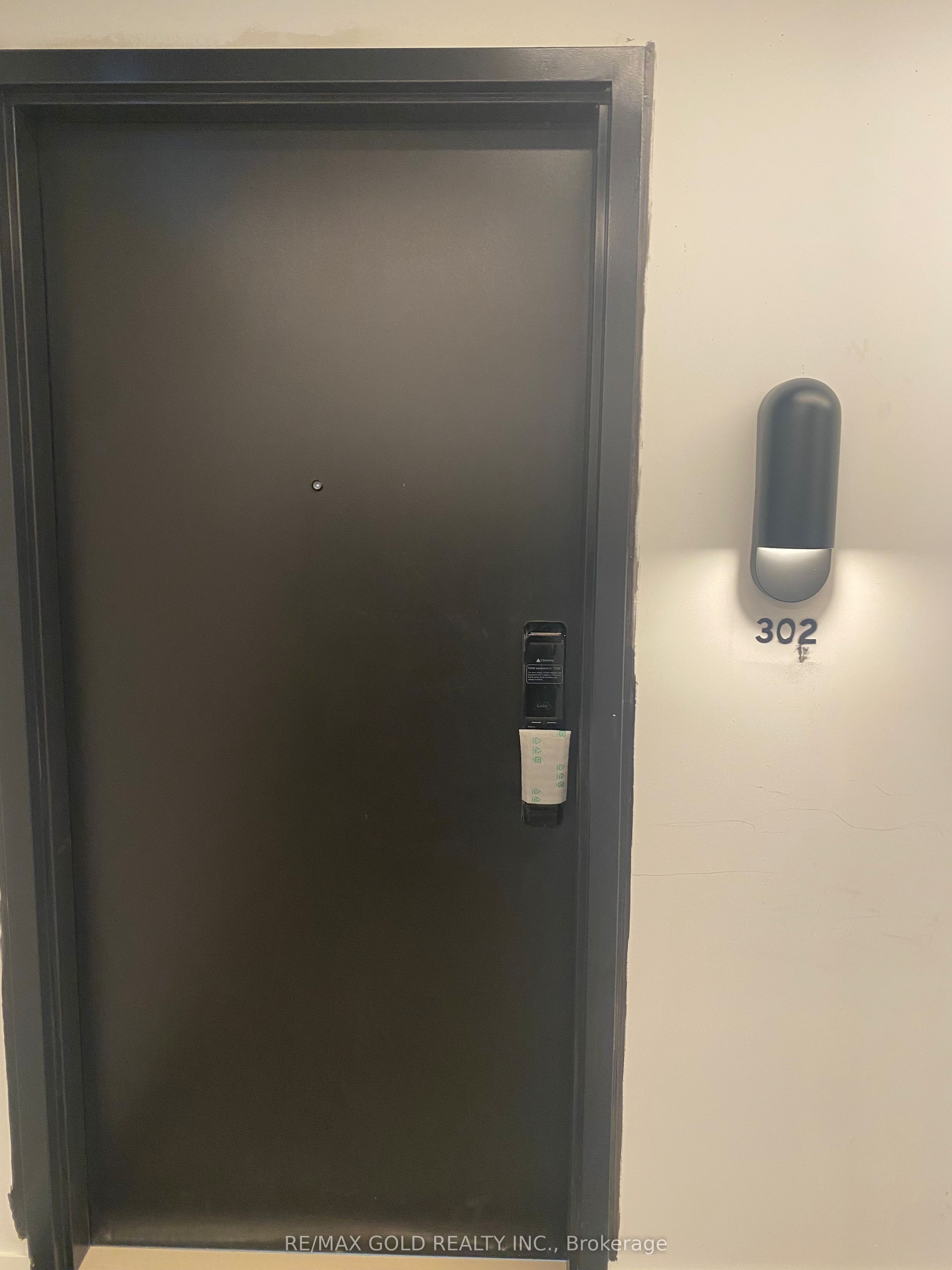 4878 Powers Common W 302