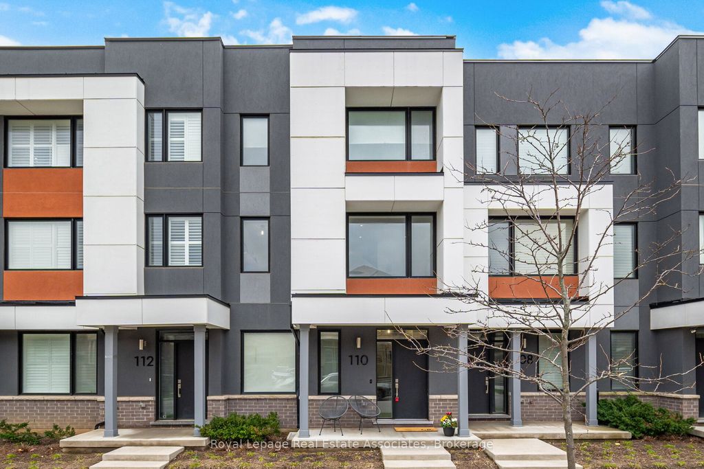 Photo of 110 Huguenot Road, Oakville, ON L6H 0J6 (MLS # W12999782)